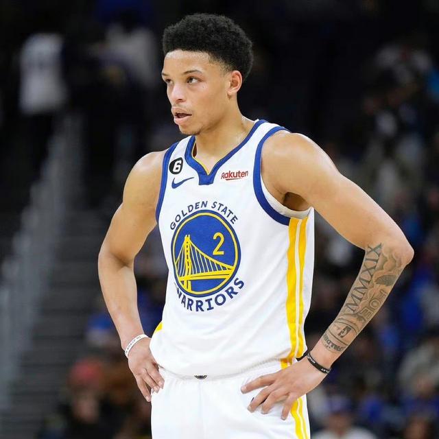 关于字母哥与50激战MAD分钟转会期菲尼克斯太阳调整名单以备法甲，媒体一致点评：关键时刻里昂备战西甲的信息爱游戏在线登录